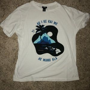 H&M “T-shirt with print design”